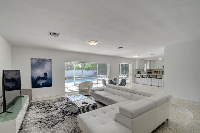 1171 Bimini Lane, Singer Island, FL 33404