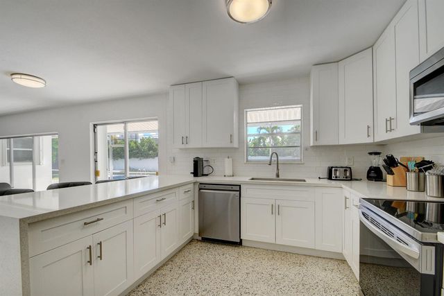 1171 Bimini Lane, Singer Island, FL 33404