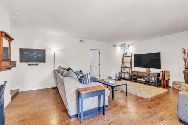 7846 Tamara Dr, Fair Oaks, CA 95628