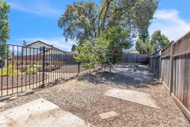 7846 Tamara Dr, Fair Oaks, CA 95628