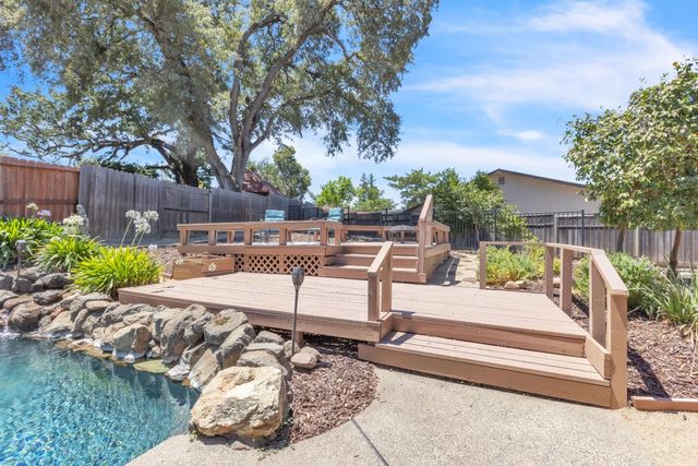7846 Tamara Dr, Fair Oaks, CA 95628