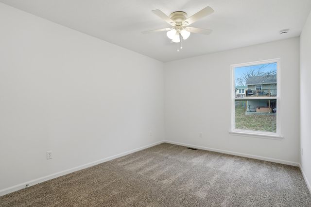 3921 BRAGG CT, Columbia, MO 65202