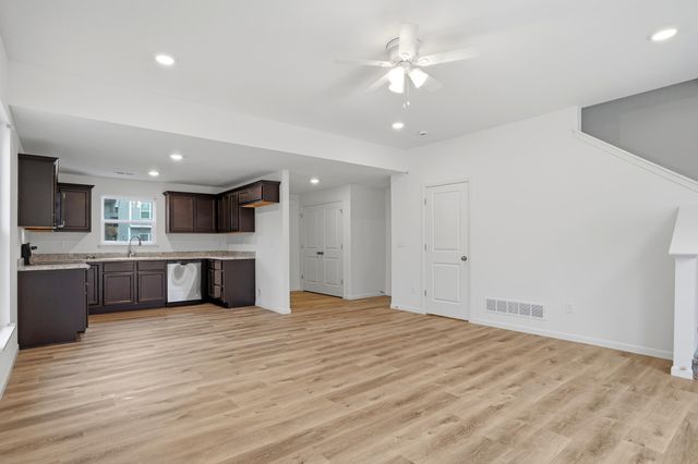 3921 BRAGG CT, Columbia, MO 65202