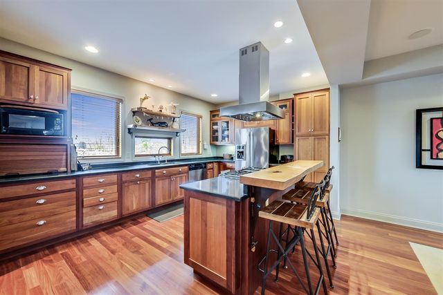210 E Water Street, New Buffalo, MI 49117
