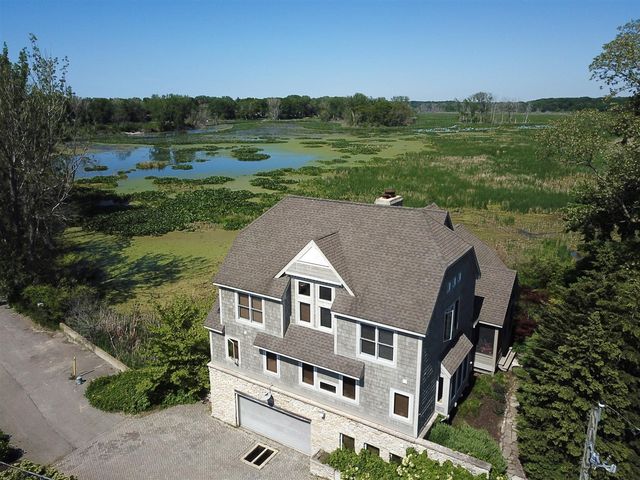 210 E Water Street, New Buffalo, MI 49117