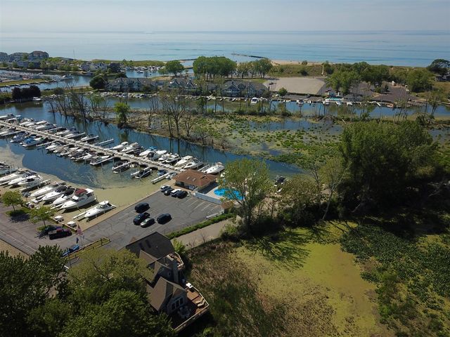 210 E Water Street, New Buffalo, MI 49117