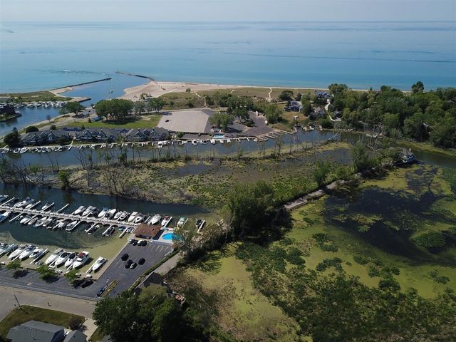 210 E Water Street, New Buffalo, MI 49117