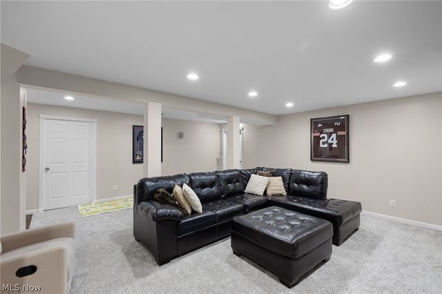 12471 Saddle Horn Circle, Strongsville, OH 44149