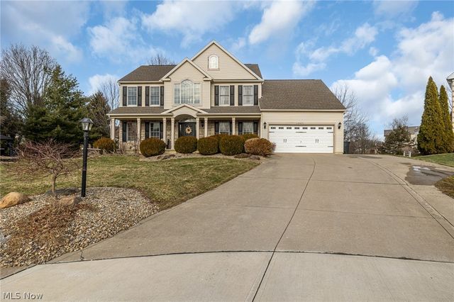 12471 Saddle Horn Circle, Strongsville, OH 44149