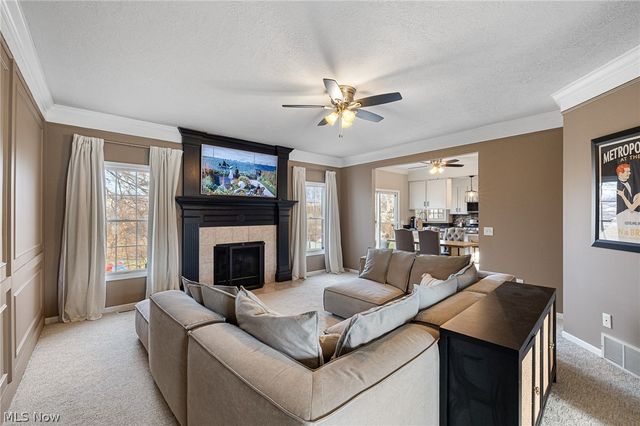 12471 Saddle Horn Circle, Strongsville, OH 44149