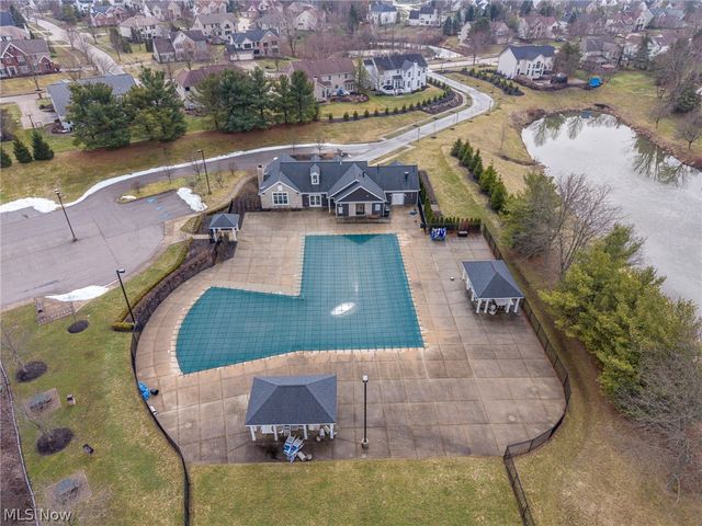 12471 Saddle Horn Circle, Strongsville, OH 44149