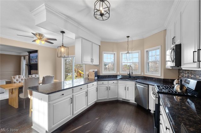 12471 Saddle Horn Circle, Strongsville, OH 44149