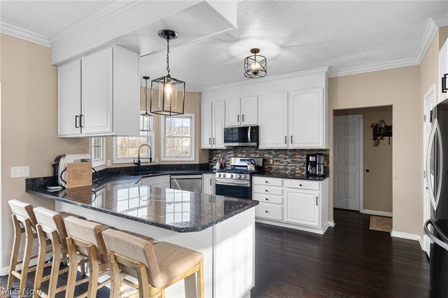 12471 Saddle Horn Circle, Strongsville, OH 44149