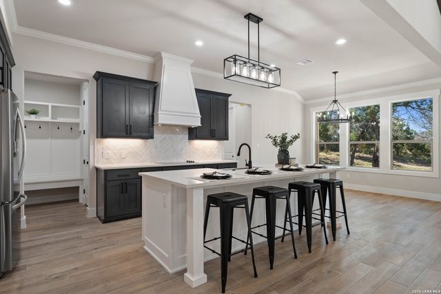 333 EAGLE ROCK RD, Spring Branch, TX 78070
