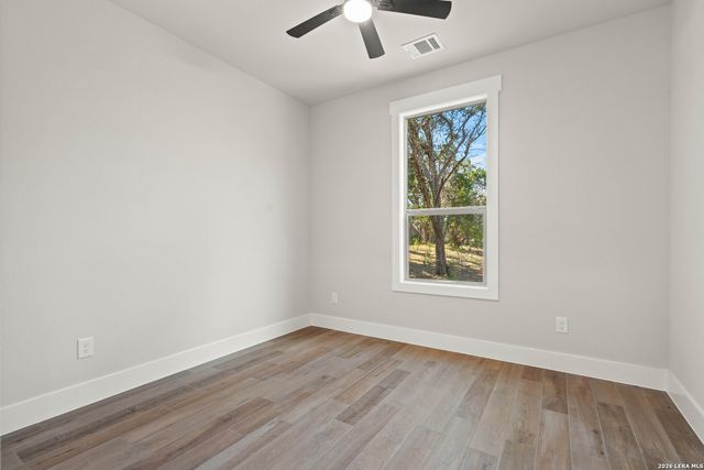 333 EAGLE ROCK RD, Spring Branch, TX 78070
