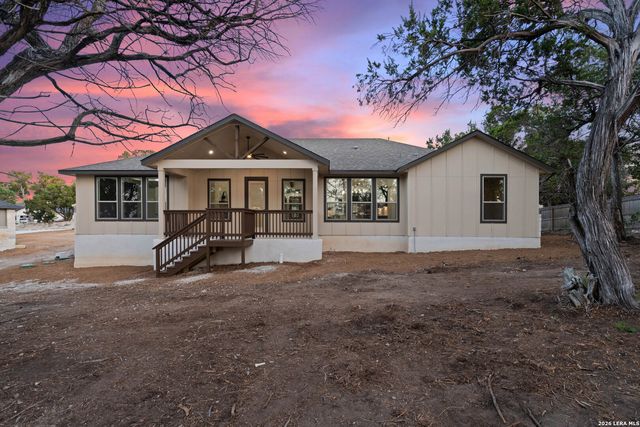 333 EAGLE ROCK RD, Spring Branch, TX 78070