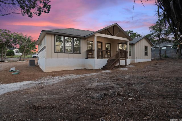 333 EAGLE ROCK RD, Spring Branch, TX 78070