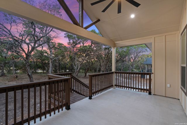 333 EAGLE ROCK RD, Spring Branch, TX 78070