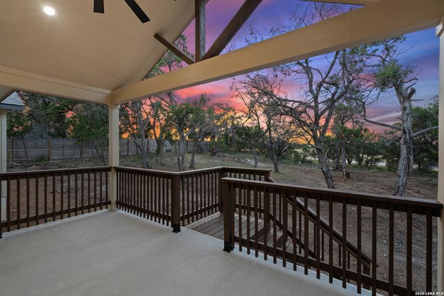 333 EAGLE ROCK RD, Spring Branch, TX 78070