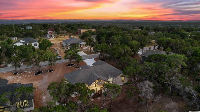 333 EAGLE ROCK RD, Spring Branch, TX 78070