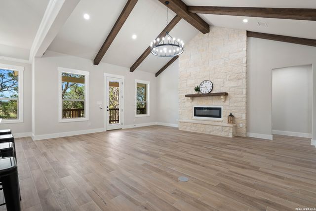 333 EAGLE ROCK RD, Spring Branch, TX 78070