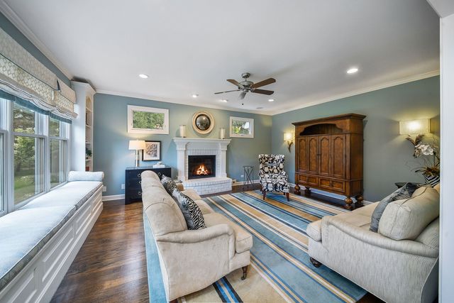 1028 Shady Lane, Glen Ellyn, IL 60137