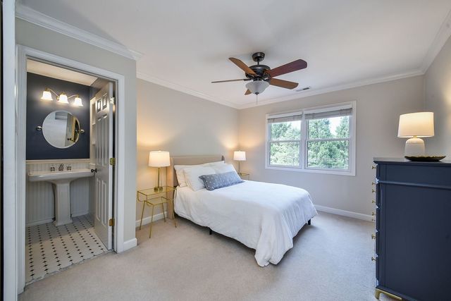 1028 Shady Lane, Glen Ellyn, IL 60137
