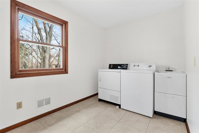 3464 Whistling Lane, Portage, MI 49024