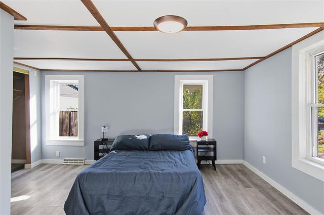 2015 2nd Street, Eau Claire, WI 54703
