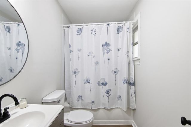 2015 2nd Street, Eau Claire, WI 54703