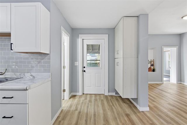 2015 2nd Street, Eau Claire, WI 54703