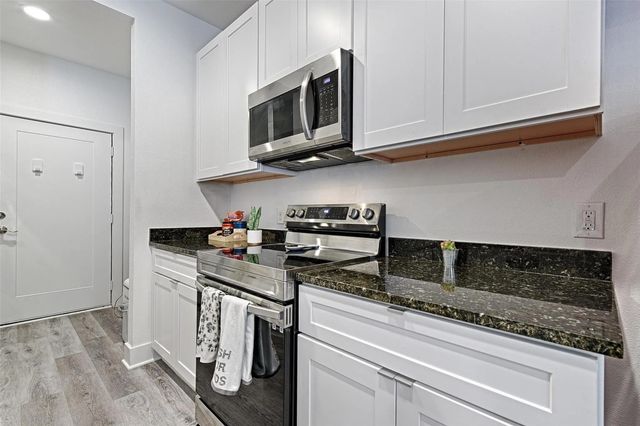 2825 Farragut Street, Dallas, TX 75215