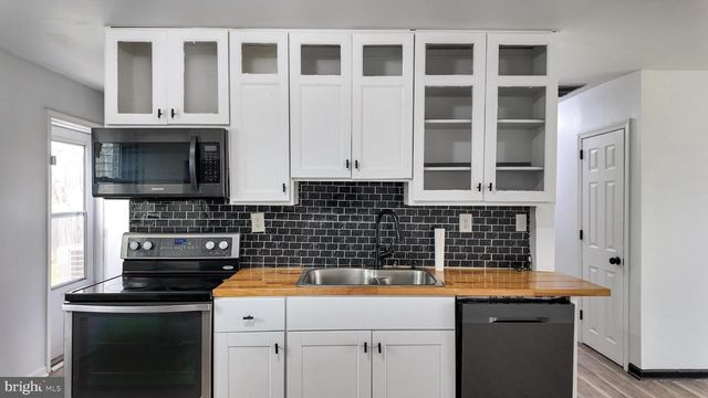 57 SIMONDS DR, New Castle, DE 19720