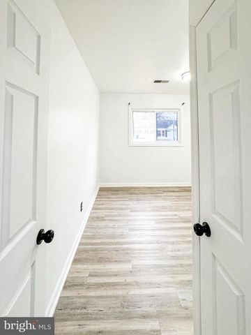 57 SIMONDS DR, New Castle, DE 19720