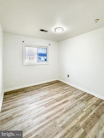 57 SIMONDS DR, New Castle, DE 19720