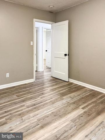 57 SIMONDS DR, New Castle, DE 19720