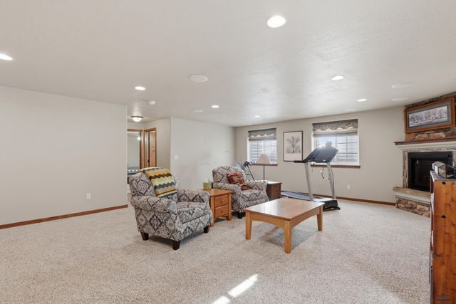 943 SAGEWOOD, Rapid City, SD 57701