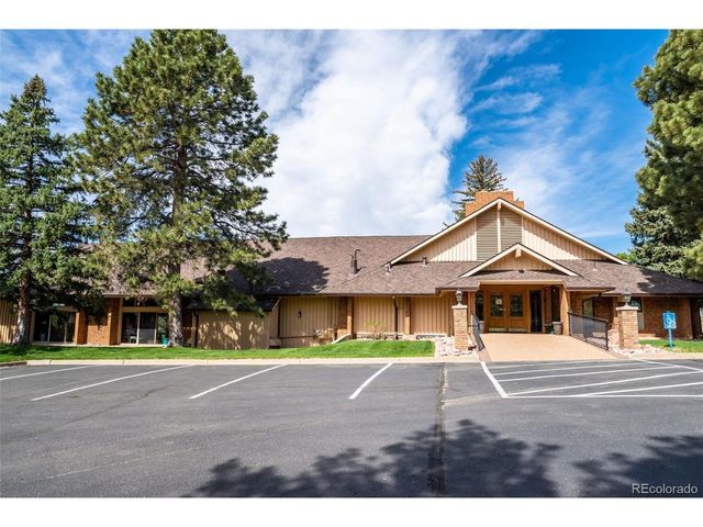 4 Douglas Dr S, Broomfield, CO 80020