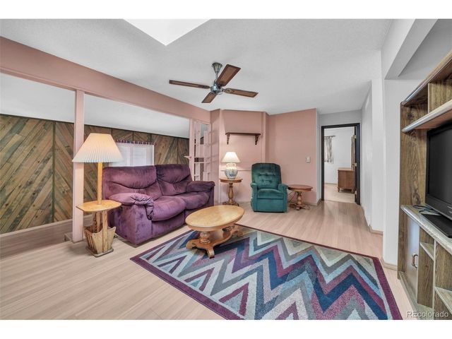 4 Douglas Dr S, Broomfield, CO 80020