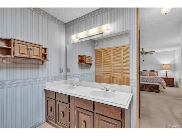 4 Douglas Dr S, Broomfield, CO 80020