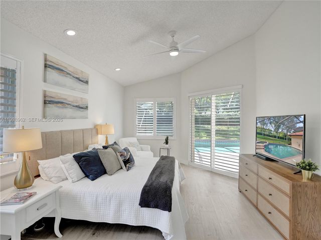 1356 Ginger Cir, Weston, FL 33326