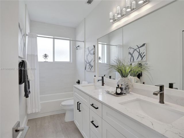 1356 Ginger Cir, Weston, FL 33326