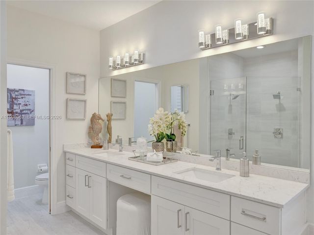 1356 Ginger Cir, Weston, FL 33326