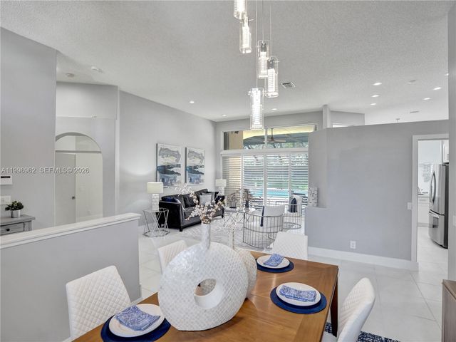 1356 Ginger Cir, Weston, FL 33326