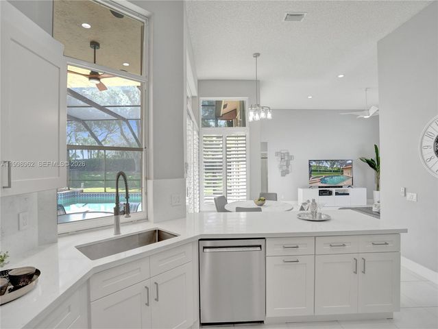 1356 Ginger Cir, Weston, FL 33326