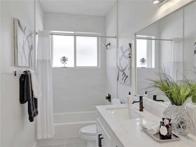 1356 Ginger Cir, Weston, FL 33326