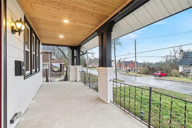 3519 McHenry Avenue, Cincinnati, OH 45225