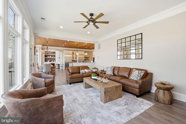 11215 PRESWICK LN, Spotsylvania, VA 22551