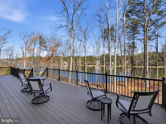 11215 PRESWICK LN, Spotsylvania, VA 22551