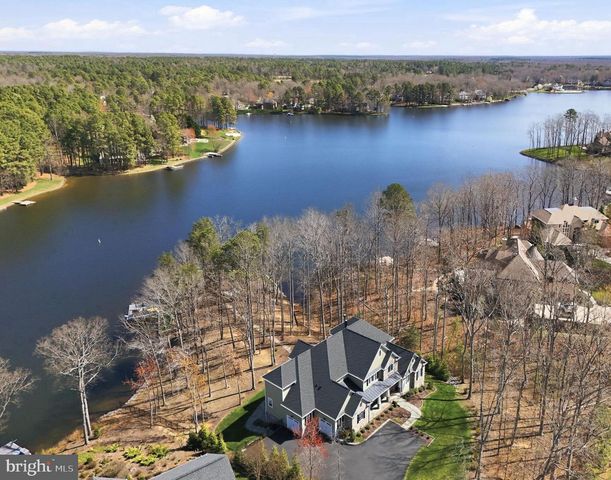 11215 PRESWICK LN, Spotsylvania, VA 22551